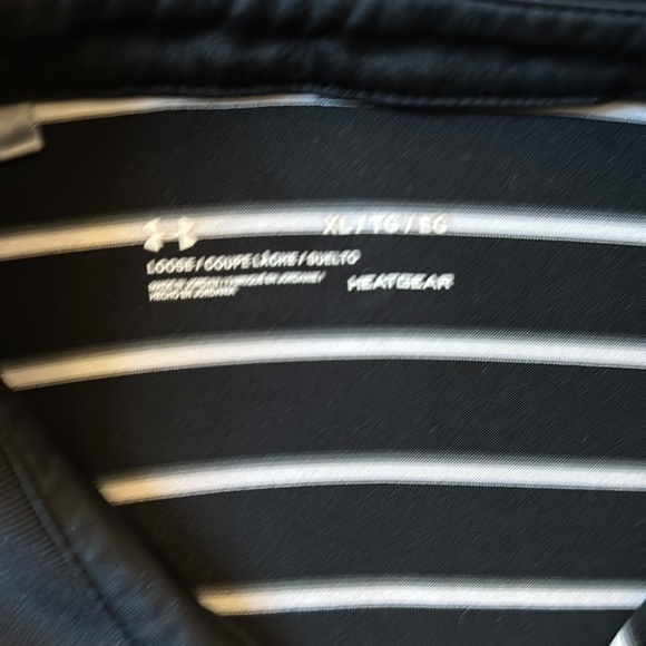 Men’s Under Armor Golf Shirt XL Loose - Picture 2 of 3